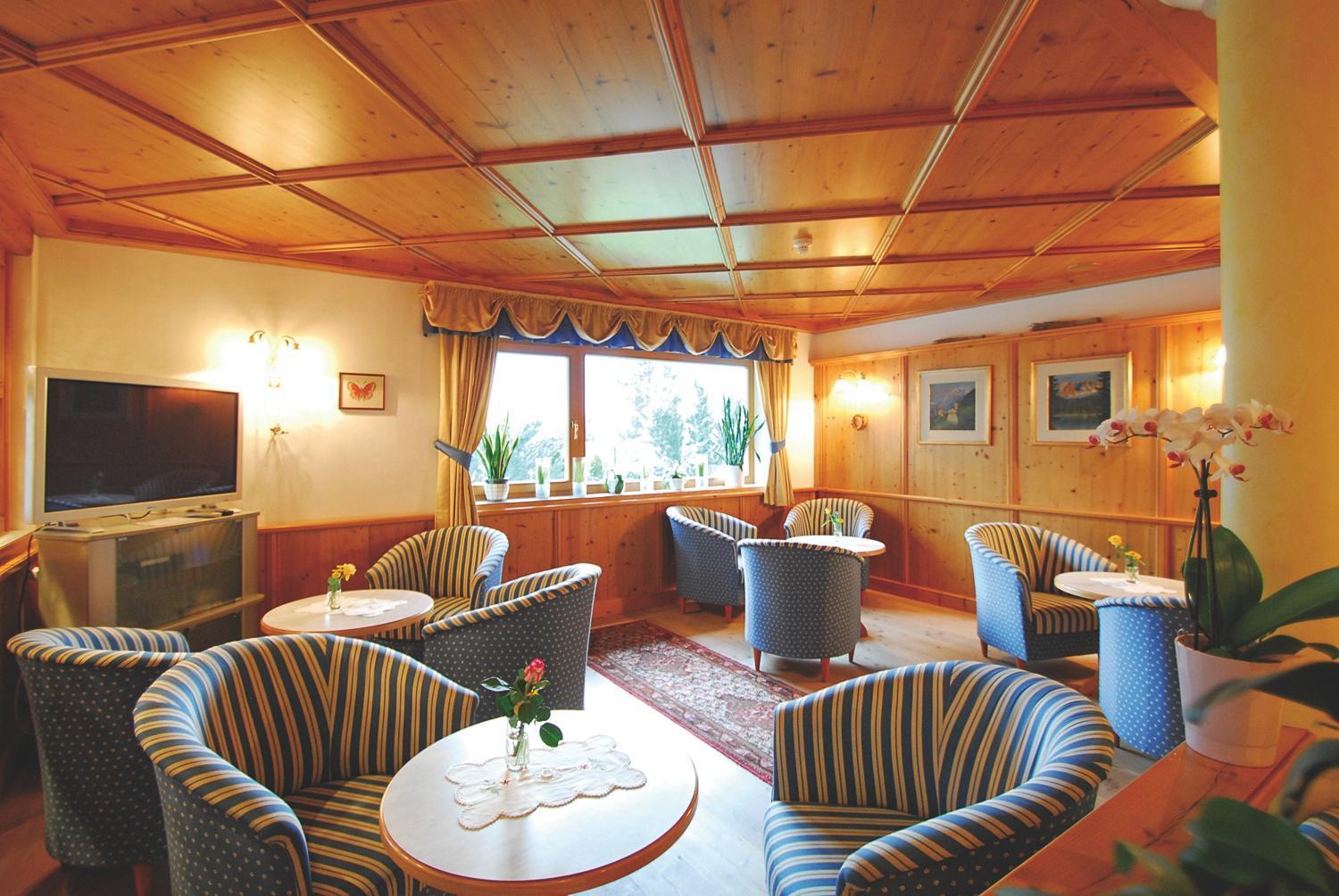 Hotel Olympia Brunico Exterior foto